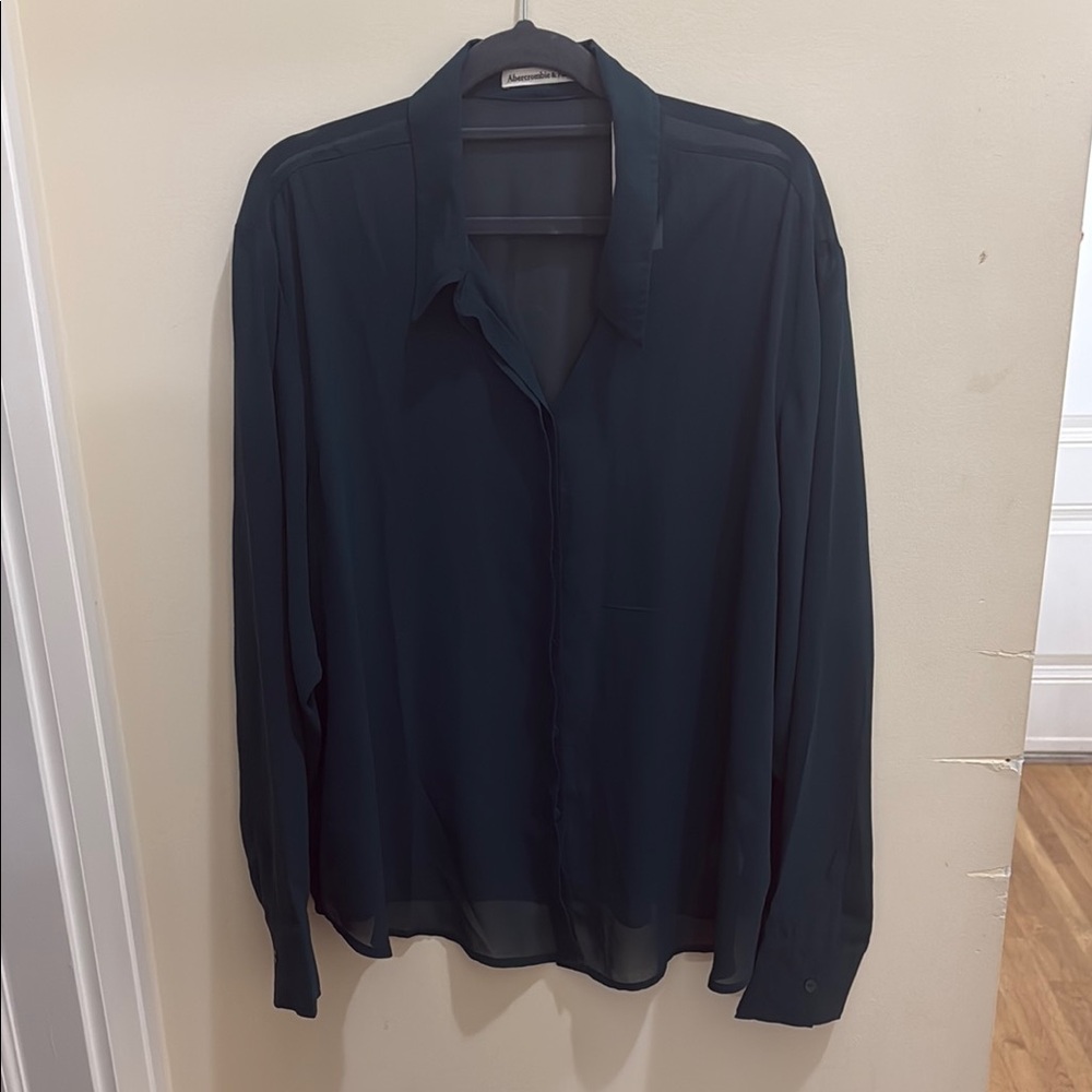 NWT Abercombie Dark Green Sheer Button-Up Blouse